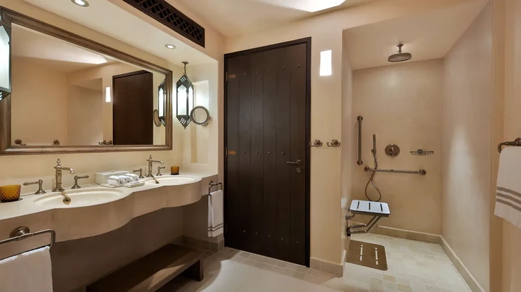 Al Wathba, a Luxury Collection Desert Resort & Spa